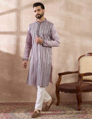 Men lavender silk blend embroidered mandarin collar straight kurta with trouser 3