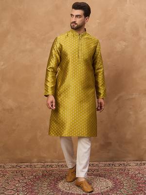 Men yellow silk blend solid woven design straight kurta 2