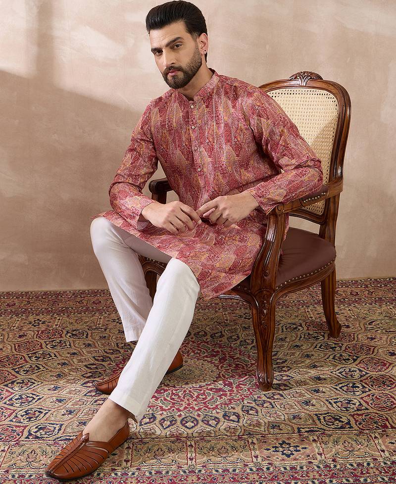 Men pink silk blend printed mandarin collar straight kurta with trouser