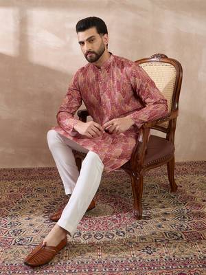Men pink silk blend printed mandarin collar straight kurta with trouser 2