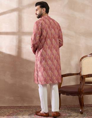 Men pink silk blend printed mandarin collar straight kurta with trouser 4