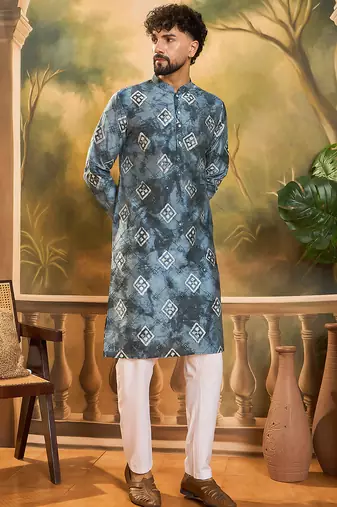 Men blue silk blend batik embroidered straight kurta