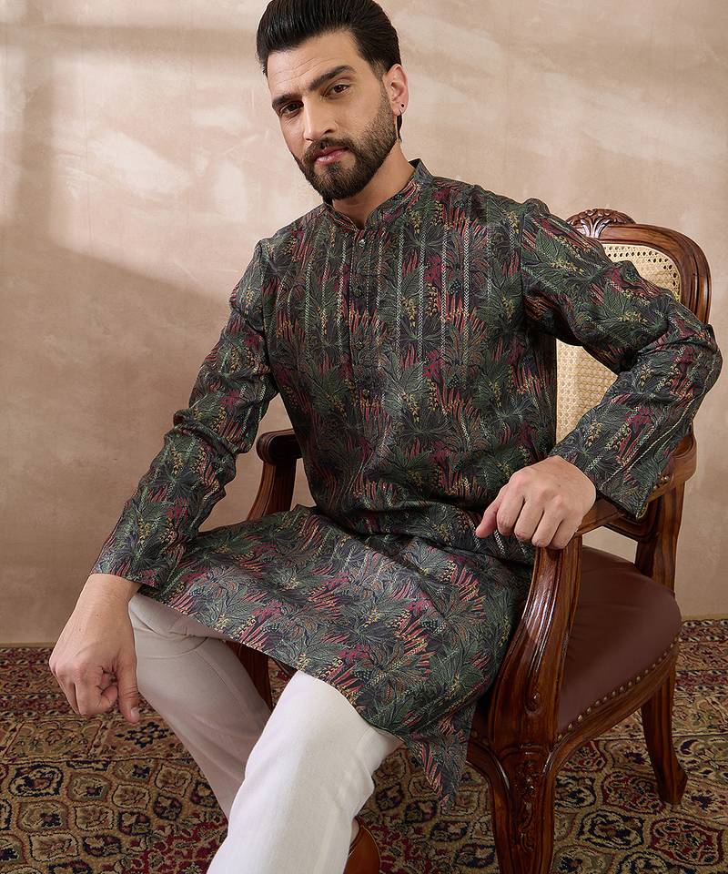 Men black silk blend printed mandarin collar straight kurta with trouser