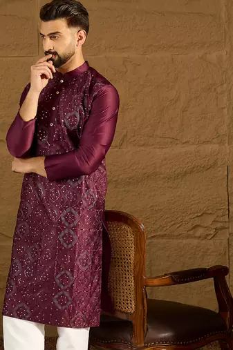 Men purple silk blend solid embroidered straight kurta