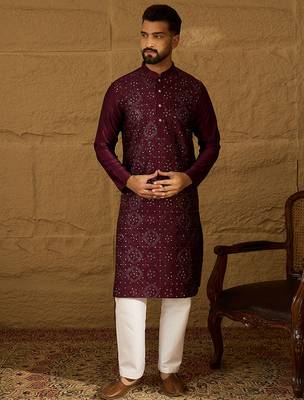 Men purple silk blend solid embroidered straight kurta 5