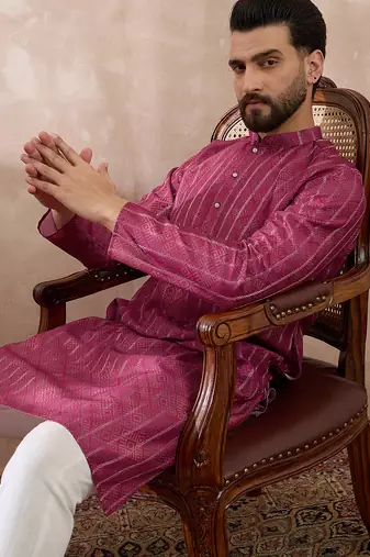 Men pink silk blend printed mandarin collar straight kurta with trouser