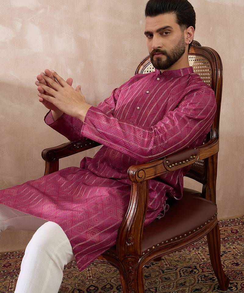 Men pink silk blend printed mandarin collar straight kurta with trouser