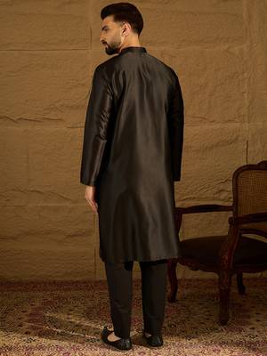 Men black silk blend solid embroidered straight kurta 4