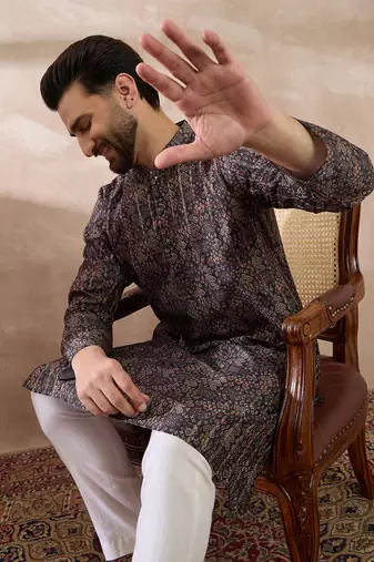 Men black silk blend printed mandarin collar straight kurta with trouser