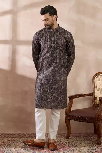 Men black silk blend printed mandarin collar straight kurta with trouser