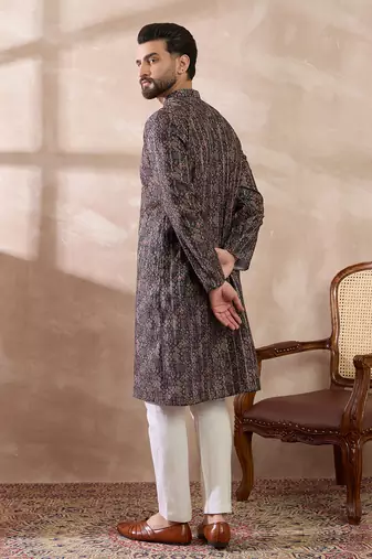 Men black silk blend printed mandarin collar straight kurta with trouser