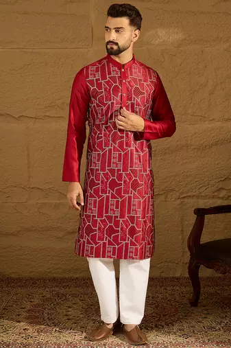 Men maroon silk blend solid embroidered straight kurta
