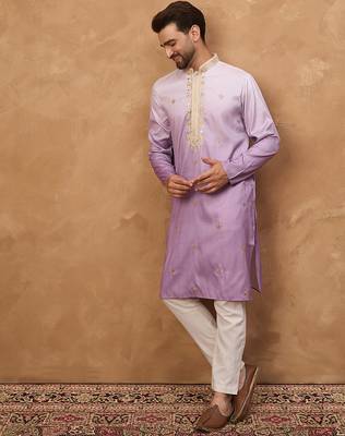 Men purple silk blend solid embroidered straight kurta 3