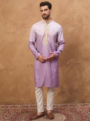 Men purple silk blend solid embroidered straight kurta 5