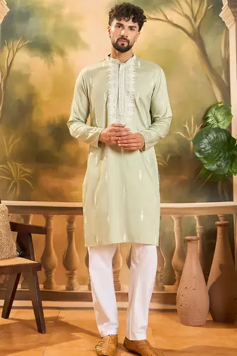 Men green silk blend solid embroidered straight kurta
