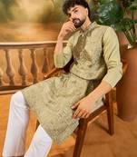 Men green silk blend solid embroidered straight kurta