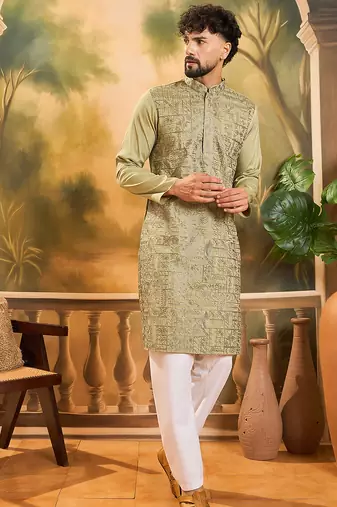 Men green silk blend solid embroidered straight kurta
