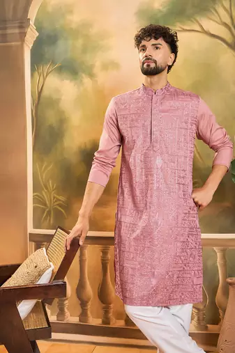 Men mauve silk blend solid embroidered straight kurta