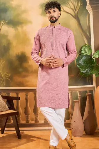 Men mauve silk blend solid embroidered straight kurta