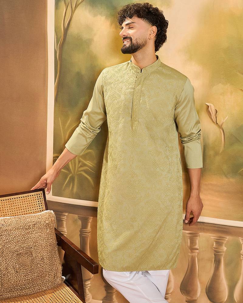 Men green silk blend solid embroidered straight kurta