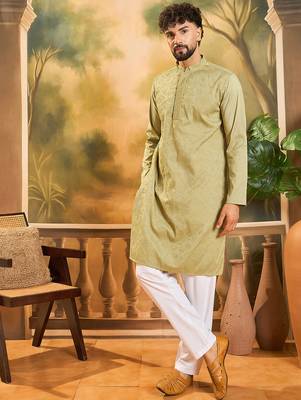 Men green silk blend solid embroidered straight kurta 1