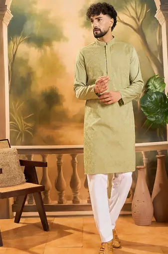Men green silk blend solid embroidered straight kurta
