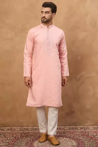 Men peach silk blend solid solid straight kurta