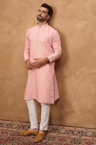 Men peach silk blend solid solid straight kurta