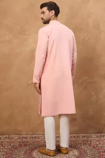 Men peach silk blend solid solid straight kurta