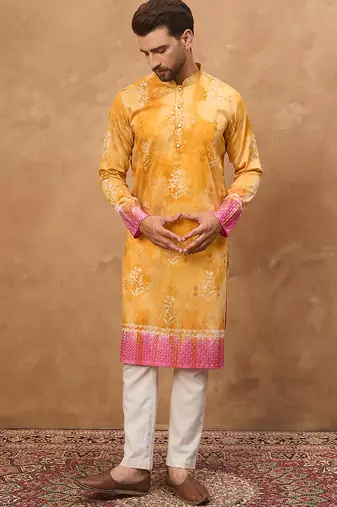 Men yellow silk blend batik embroidered straight kurta