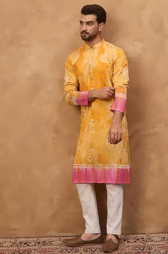 Men yellow silk blend batik embroidered straight kurta