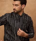 Men black silk blend geometric printed straight kurta