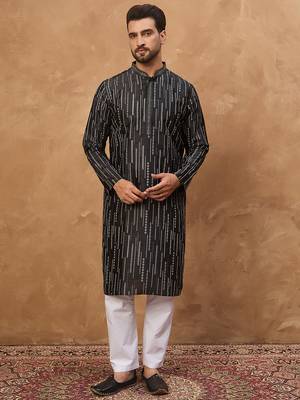 Men black silk blend geometric printed straight kurta 5