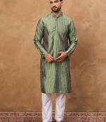 Men green silk blend geometric embroidered straight kurta