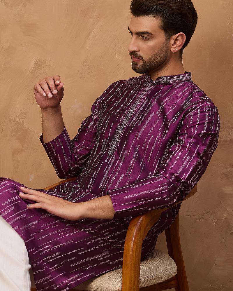 Men purple silk blend geometric printed straight kurta