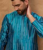 Men blue silk blend geometric printed straight kurta