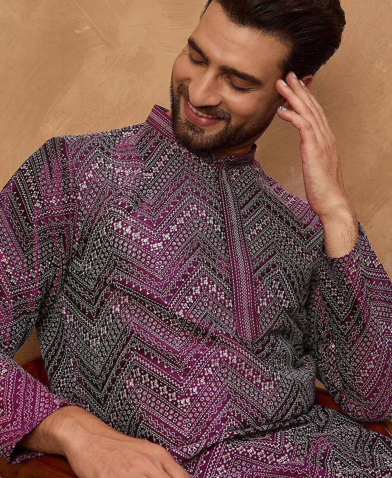 Men purple silk blend geometric printed straight kurta