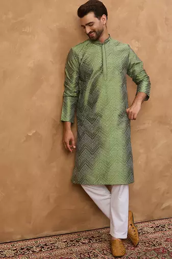 Men green silk blend geometric printed straight kurta