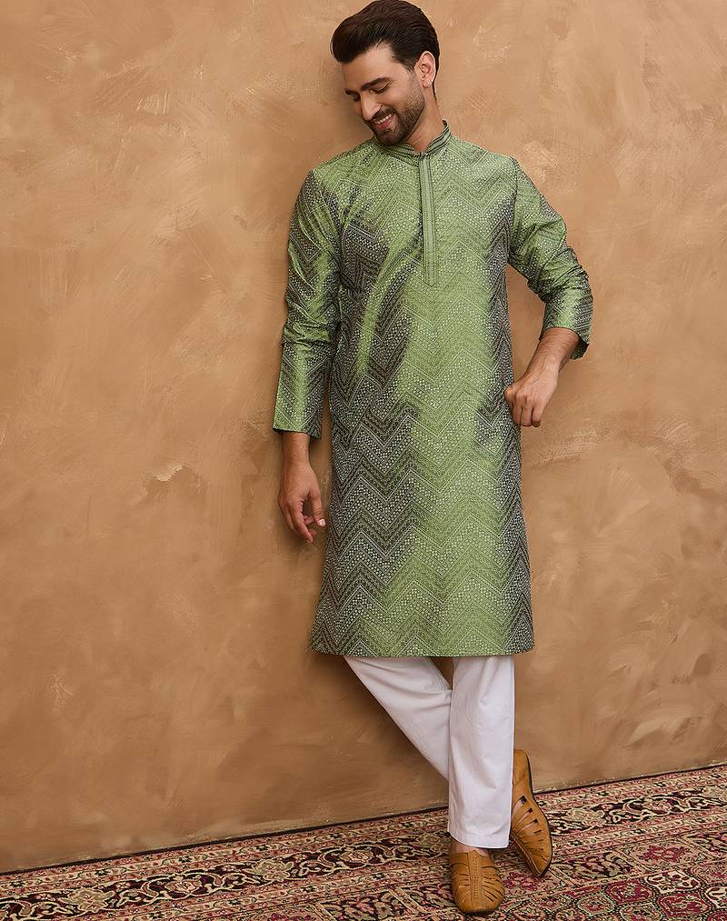 Men green silk blend geometric printed straight kurta