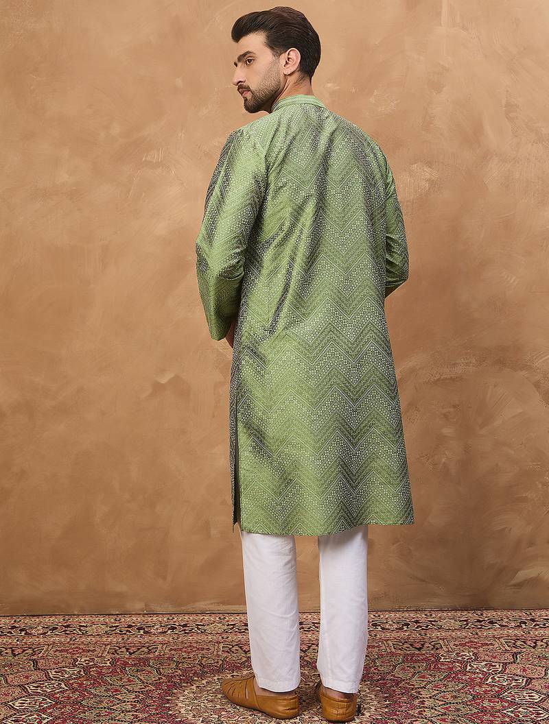 Men green silk blend geometric printed straight kurta