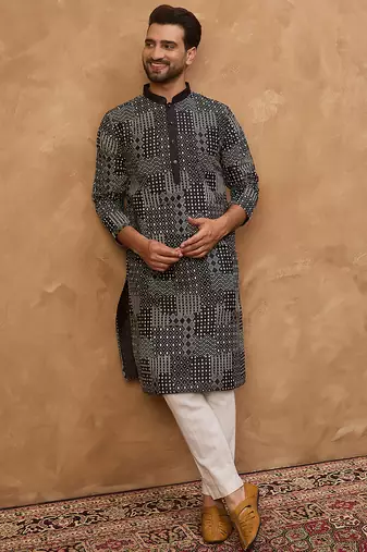 Men black silk blend geometric printed straight kurta