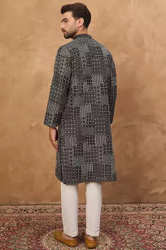 Men black silk blend geometric printed straight kurta