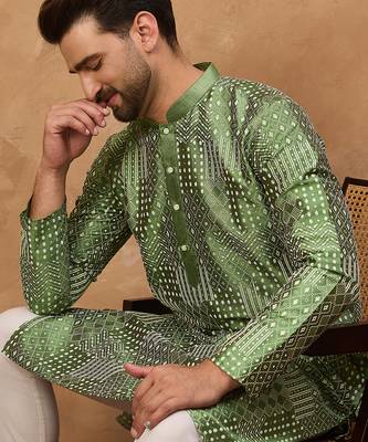 Men green silk blend geometric printed straight kurta 2