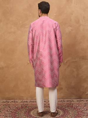 Men pink silk blend geometric printed straight kurta 4