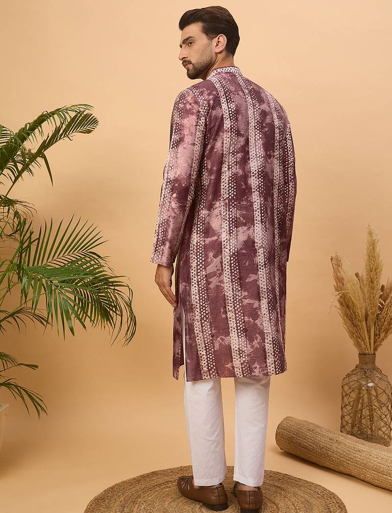 Men burgundy silk blend shibori embroidered straight kurta