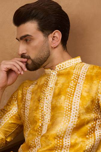 Men yellow silk blend shibori embroidered straight kurta