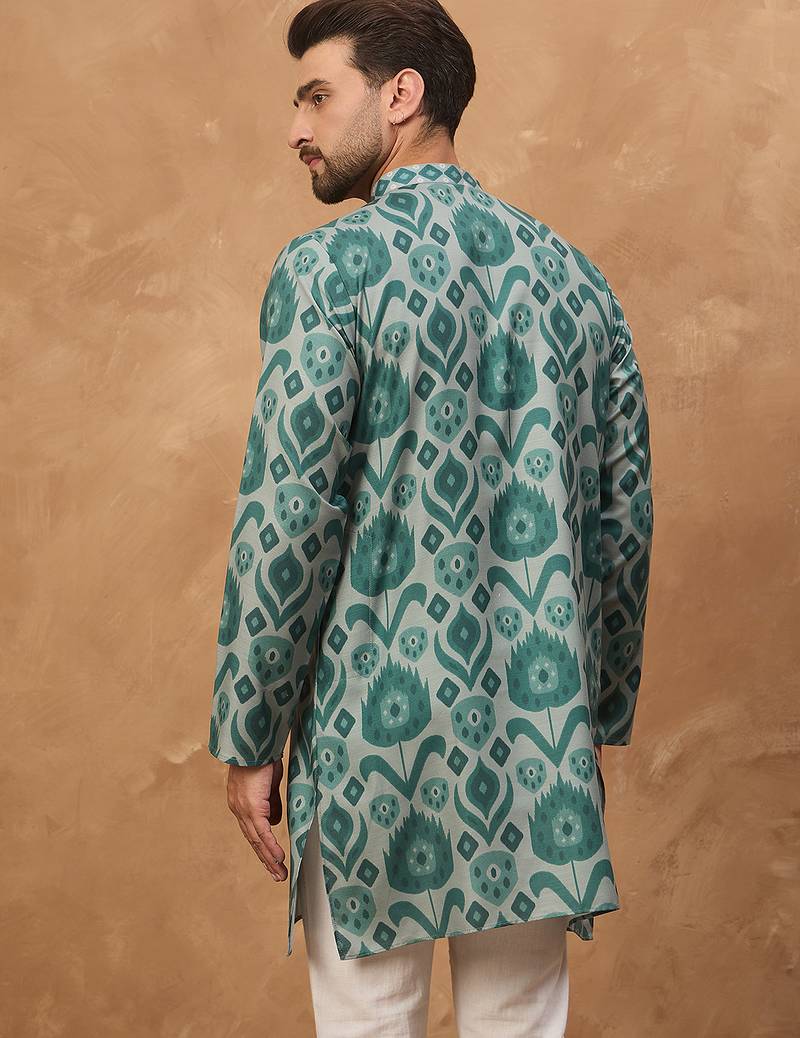 Men green cotton blend ethnic motifs printed straight kurta