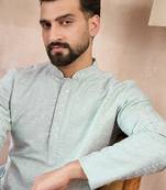 Men blue silk blend geometric embroidered straight kurta