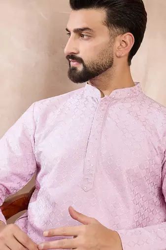 Men purple silk blend geometric embroidered straight kurta