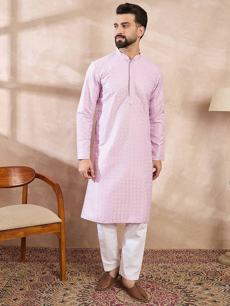 Men purple silk blend geometric embroidered straight kurta